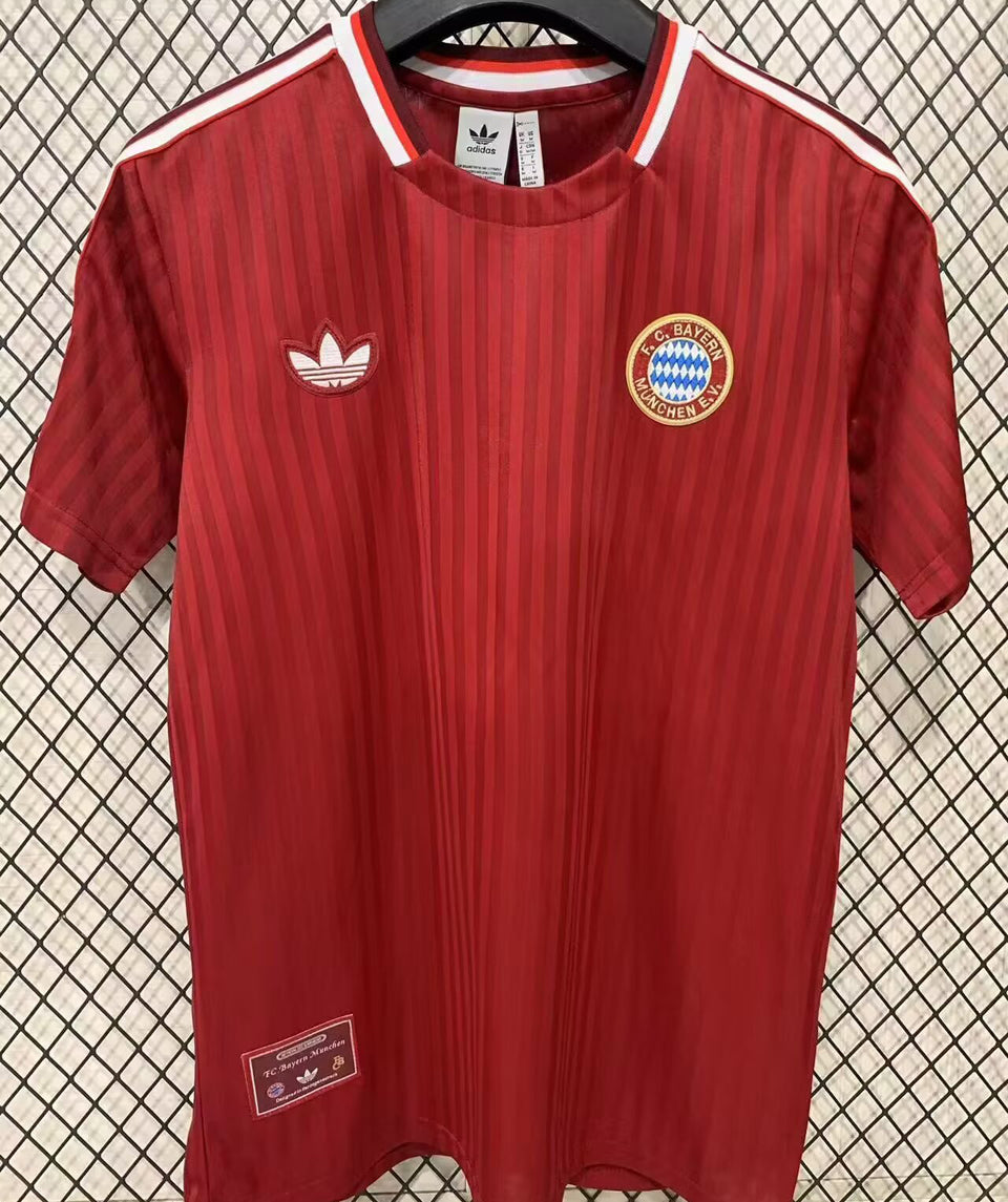 Maillot Bayern Munich Rétro 2025/26
