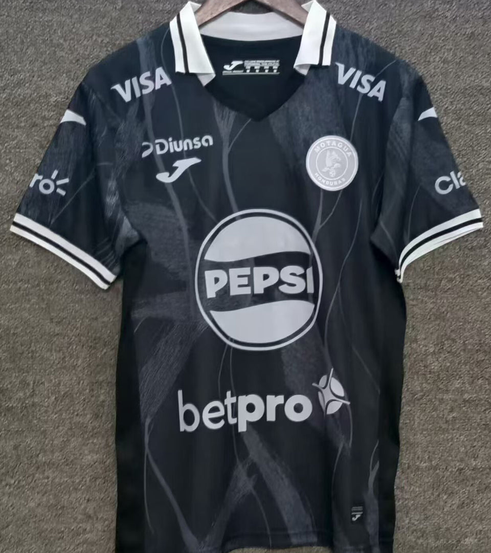Maillot 26 Motagu 2025