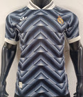Maillot Real Madrid Rétro 2026 (Version Joueur)