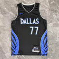 Maillot 27 Mavericks Doncic 77 2026
