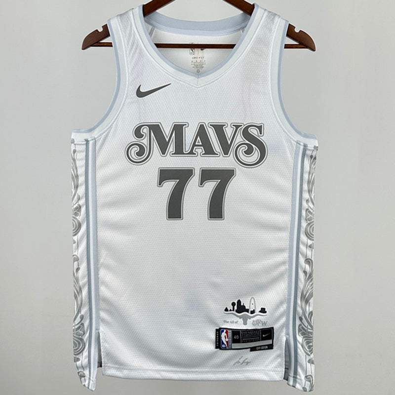 Maillot Mavericks Doncic 77 2025