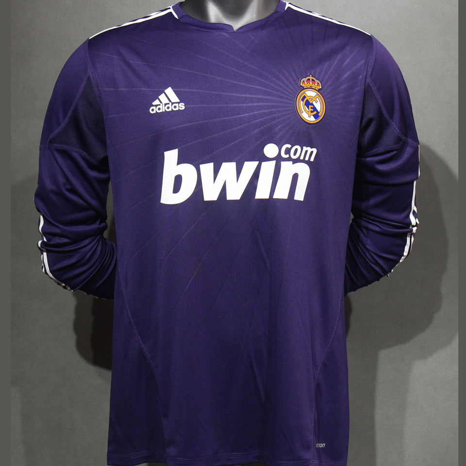 Maillot Real Madrid Third Manches Longues Rétro 2010/11 (Version Joueur)
