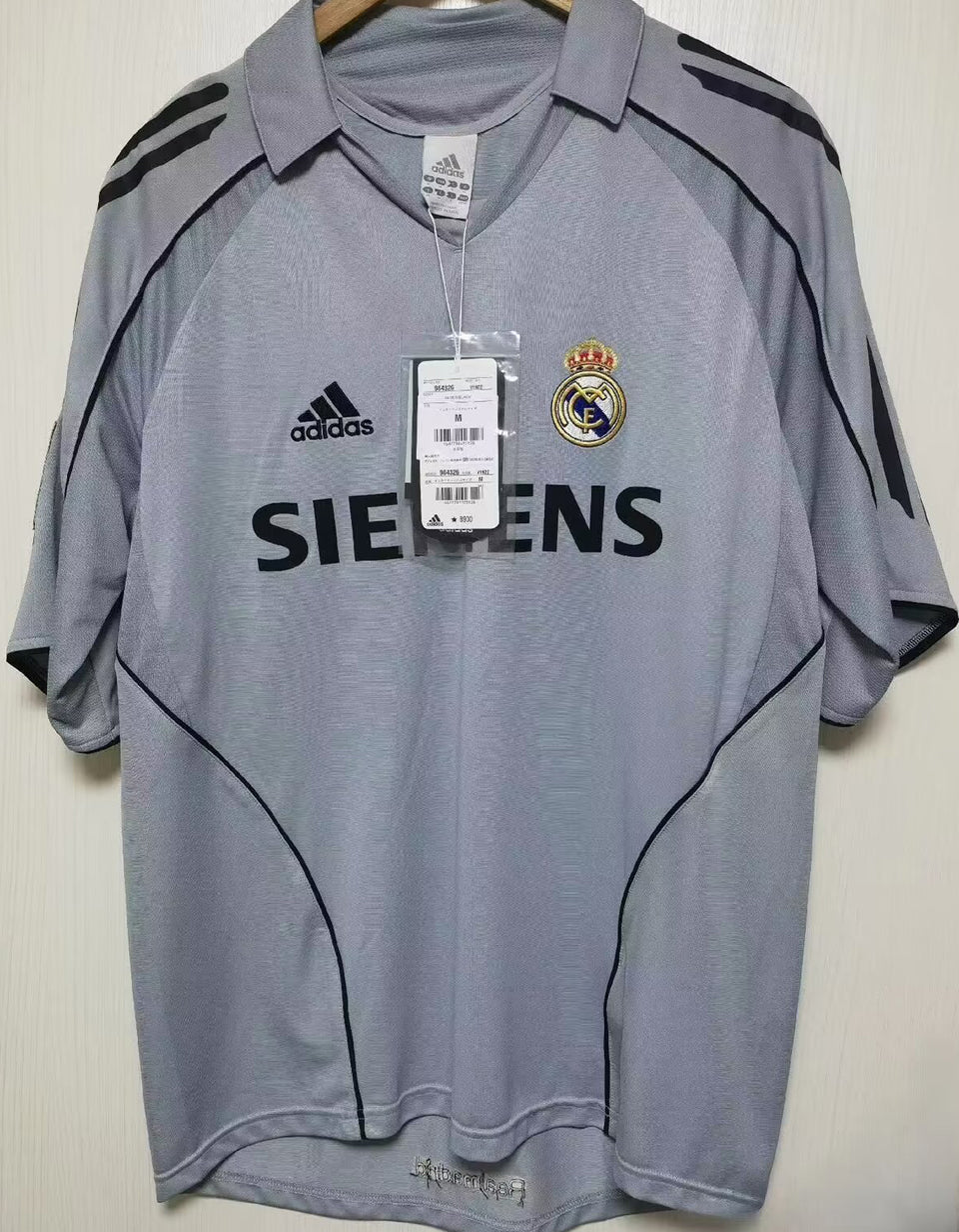 Maillot Real Madrid Third Rétro 2005/06