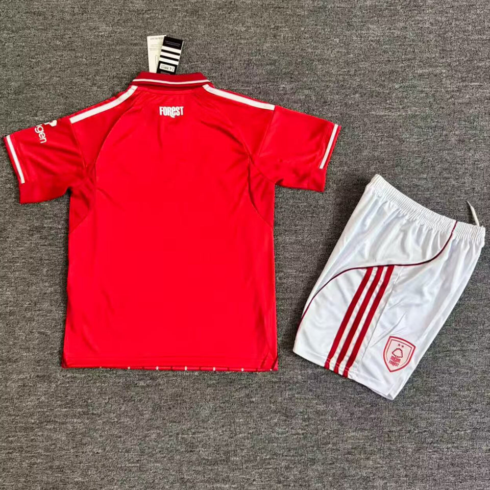 Maillot Nottingham Forest Domicile 2025/26 Enfant