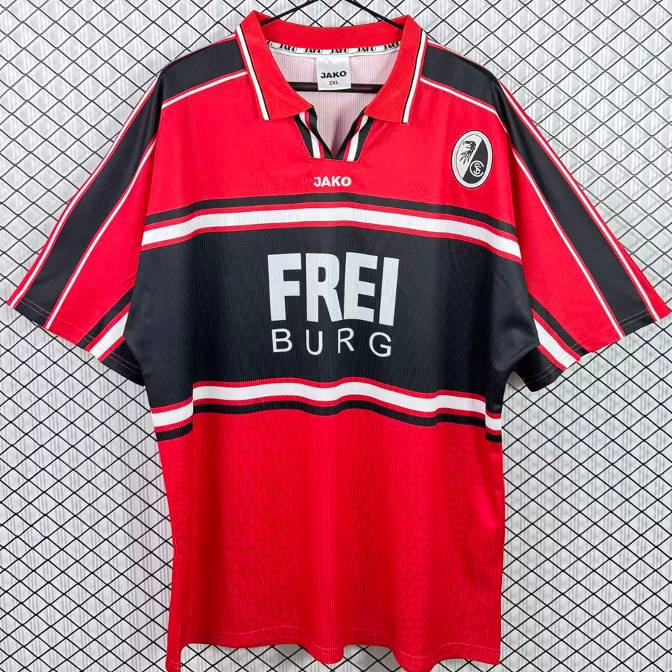 Maillot 01 Freiburg Domicile Rétro