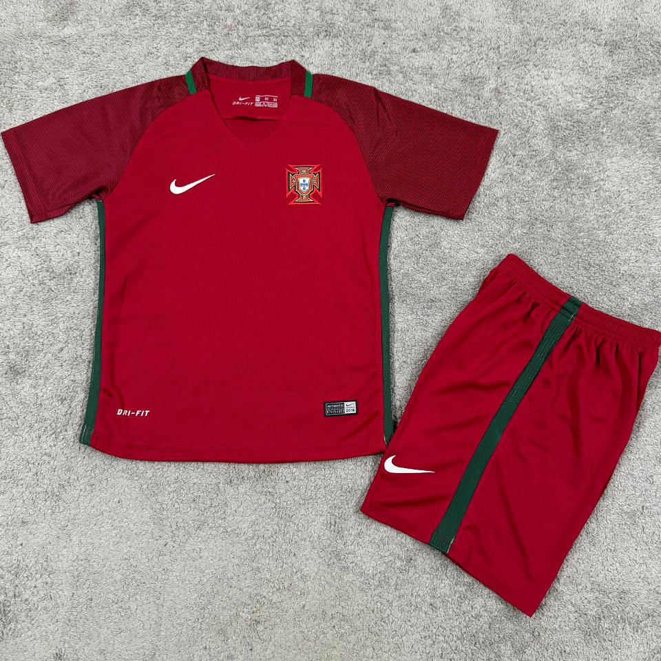 Maillot Portugal Domicile Rétro 2016/17 Enfant