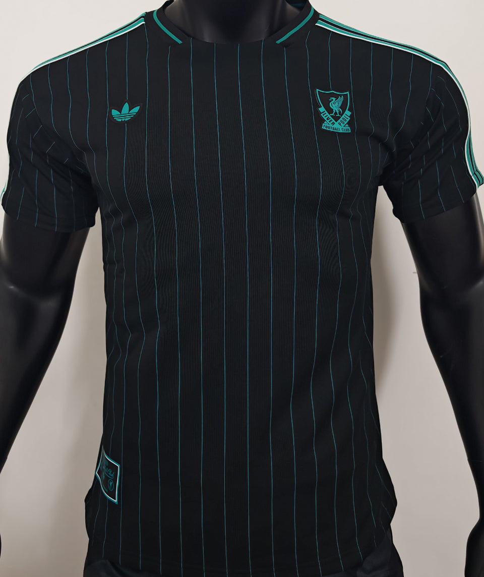 Maillot Liverpool Rétro (Version Joueur)
