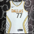 Maillot Mavericks Doncic 77